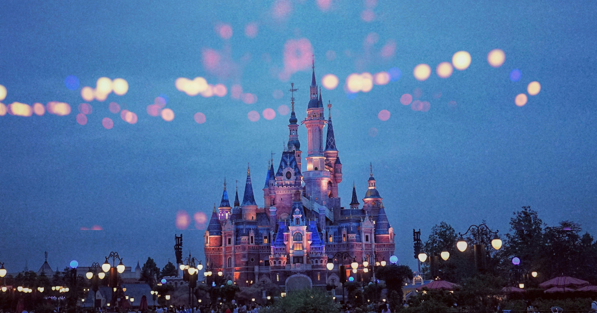 How much does a Disney World trip cost for a family in 2026?
