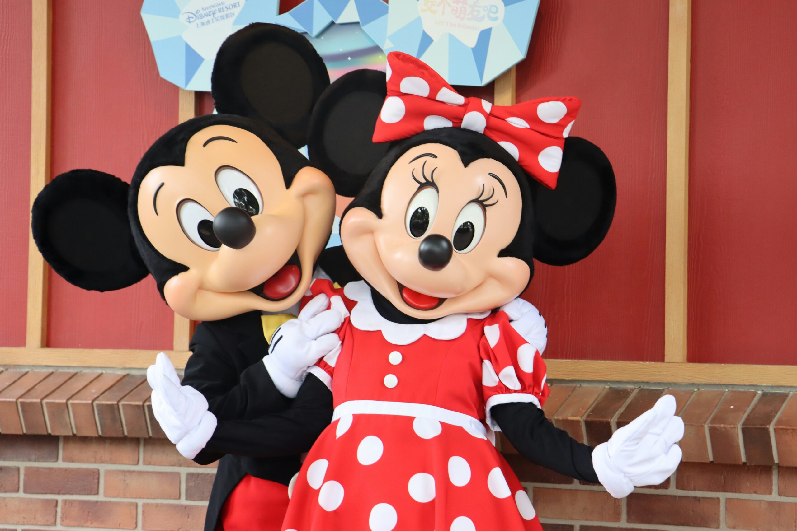 Disney World Character Dining Guide